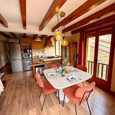 Appartement Chez Phil, Un Cocon Chaleureux Et Confortable Saillagouse